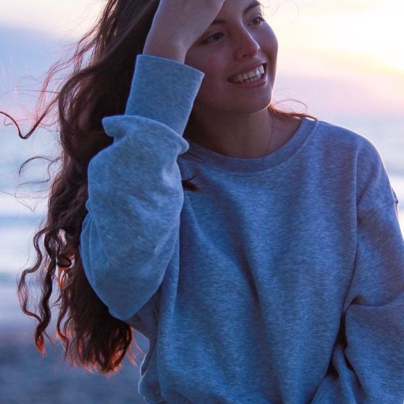 Meet your Posher, Cindy - Picture 1 of 1